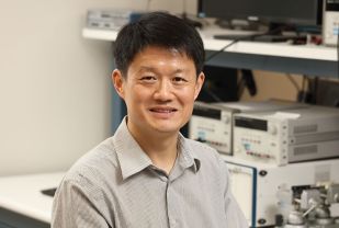 Professor Cong Shen